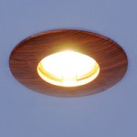 3712 дуб — Точечный светильник